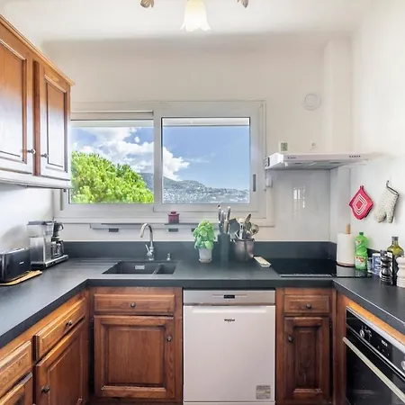 Azur Balcony Classic Charm With View Daire